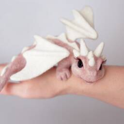 Needle Felted Dragon Couple Fantasy Valentine Gift Figurines - thumbnail 3