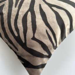 Zebra Stripe Velvet Cushion Cover, Handmade Jacquard Ikat Cushion, Decorative Pillow 17''x17''/44x44 cm - thumbnail 2
