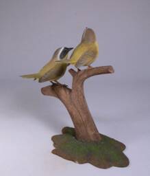Common Yellowthroat Hand Carved Wooden Bird - thumbnail 2
