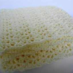 Hand-Crocheted Creamy White Baby Blanket Soft Acrylic Crib Blanket - thumbnail 3