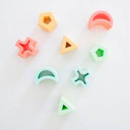 Wooden Shape Sorter - Montessori Inspired Sorting Toy For Toddlers Wood & Silicone - thumbnail 2