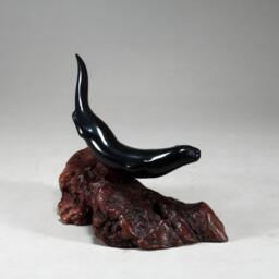 River Otter Sculpture By John Perry Belly Down Version Ebonite Statue Figurine - thumbnail 2
