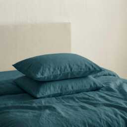 Peacock Linen Pillowcase Set, 2 Pillowcases, Envelope Closure, Blue Green Pillow Case Sets - thumbnail 1