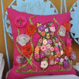 Embroidered Pillow, Teddy Print Cushion, Hand Embroidered, Linen Cushion Teddy, Rose Flowers Bears Pillows - thumbnail 3
