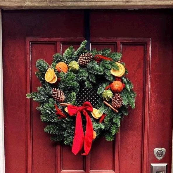 Fresh Christmas Wreath 2025, Handmade With Pinecones, Oranges & Cinnamon, Traditional Festive Door Decoration UK