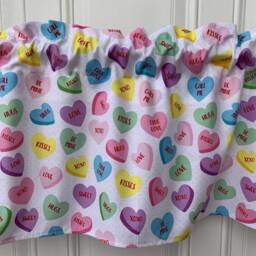 Candy Hearts Valentine's Day Valance, Girls Room Decor - 42 - thumbnail 4