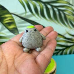 Rock Pet, Desk Buddy Comes With Adoption Certificate - thumbnail 2