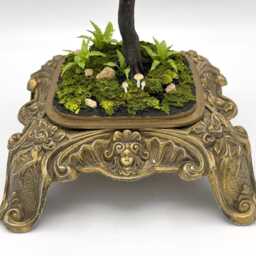 Handmade Tree & Robin Scene in Glass Cloche With Vintage Metal Base - thumbnail 4