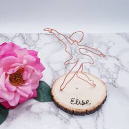 Personalized Ballerina Wire Sculpture, Aluminum Dancer Art, Desk Decor - thumbnail 3