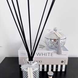 Soy Candle, Premium Fragranced Soy Double Cotton Wick Candle & Flower Diffuser in Silver Geometric. Birthday Gift - thumbnail 3