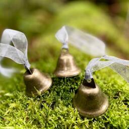 Vintage Christmas Bauble Bells, Gold Ringing Bells For Tree - thumbnail 2