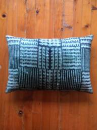 Green Silk Ikat Velvet Pillow Cover Uzbek Accent Handwoven Fabric Throw - thumbnail 1