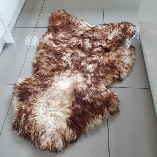 xxxl Sheepskin Rug Warm Brown & Cream Pelt, Genuine Lamb Throw - 120x80cm - image 1
