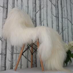 "Sheepskin Icelandic White Throw Genuine Leather Sheep Skin 52""x 32" - thumbnail 2