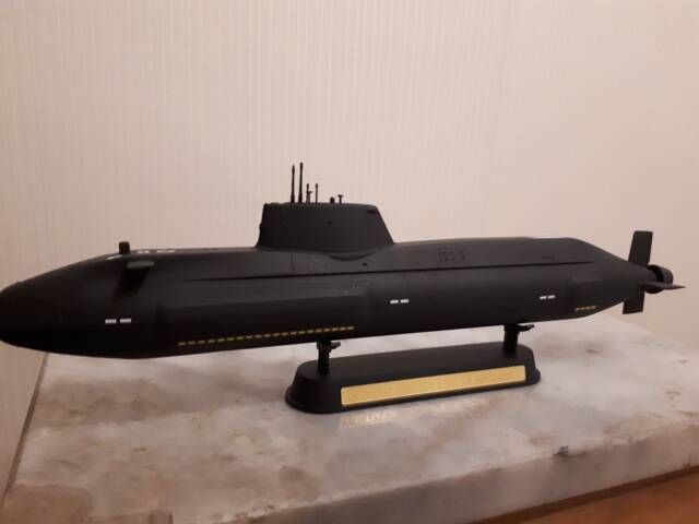 Great Britain Astute Class Nuclear Attack Submarine - image 1