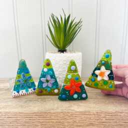 stunning Floral Fused Glass Christmas Tree Candle Holder - Decoration, Cornish Glass, Fused Glass Cornwall - thumbnail 2