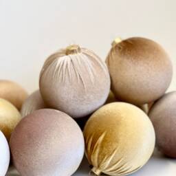 Beige Velvet Christmas Balls Holiday Tree Ornaments, Set Of 12 - thumbnail 3