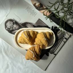 Croissant Candle - Handmade Soy Wax Foodie Decor - thumbnail 2