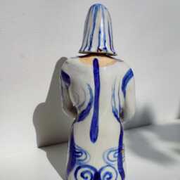 Ceramic Figure Vase - Removable Head & Gold Accents - thumbnail 3