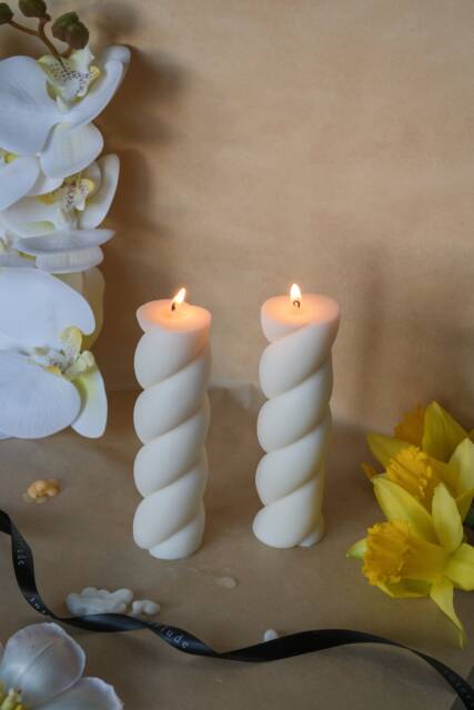 Marshmallow Twist Candle - Soy Wax Decorative Pastel Aesthetic Home Decor Handmade Mother's Day Gift - image 1