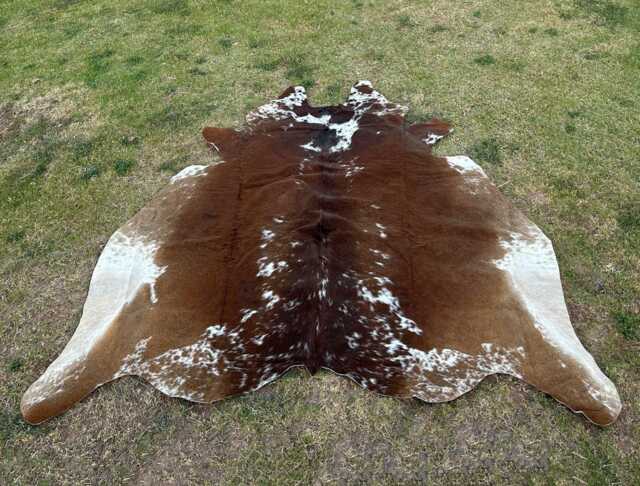 Real Cow Skin Rug Brown & White-Luxury Leather Cowhide For Western Home Decor-Brazilian Floor Area Rug-Exclusive Large - image 1