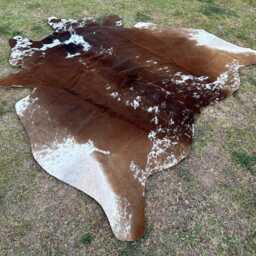Real Cow Skin Rug Brown & White-Luxury Leather Cowhide For Western Home Decor-Brazilian Floor Area Rug-Exclusive Large - thumbnail 2