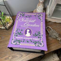 The Secret Garden Pillow Book - thumbnail 1