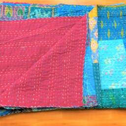 Handmade Patchwork Patola Silk Kantha Quilt, Queen Size Bedspread - thumbnail 4