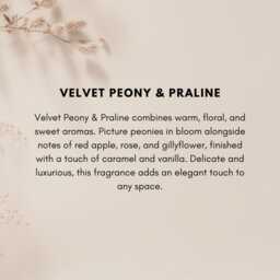 Velvet Peony & Praline Soy Candle Vegan Floral Birthday Gift For Her Aromatherapy Eco-Friendly Home Decor Autumn Christmas - thumbnail 4