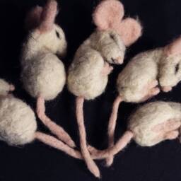 Mouse Felted Figurin, Art Doll, Magical Mouse, Hand Made, Wool Figure, Sweet Sleeping Mouse - thumbnail 3