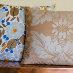 "Beige - Silver Pillow Cover Cotton Metallic Fabric Fandango Pattern - Handmade 18""x18" - thumbnail 3