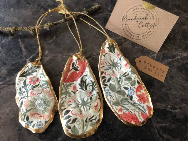 Set Of William Morris Christmas Decorations in Compton Gold Cream Pink Decorative Oyster Shell Ornaments Recycled Gift - image 1