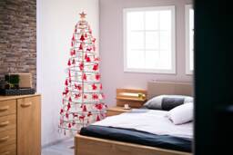 Wooden Christmas Tree - 190 cm 75 in Spira Slim - thumbnail 1