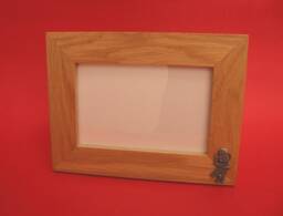 "Mad Hatter Figure Design Real Oak Picture Frame 4"" X 6" - thumbnail 1