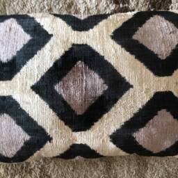 Handwoven Diamond Ikat Pillow Cover Ecru Black Beige Velvet Cushion - thumbnail 2