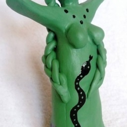 Green Snake Priestess, Earth Goddess Sculpture - thumbnail 2