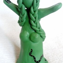 Green Snake Priestess, Earth Goddess Sculpture - thumbnail 3