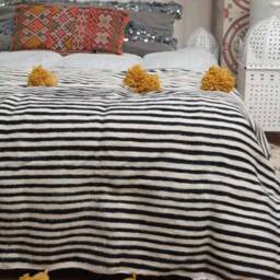 Wool Moroccan Blanket, Bedroom Blanket, Moroccan Pompom Throw Blanket, Bed Spread, Woven Blanket, Bed With Tassel - thumbnail 3
