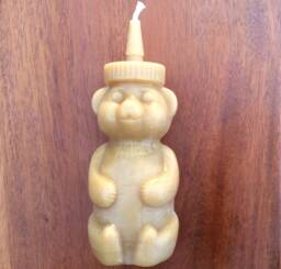Honeybear Candle Handmade With 100% Beeswax & Cotton Wick