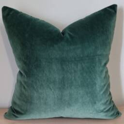 Designers Guild Fitzrovia Azure & Omega Velvet Cushion Cover 45x45 cm - thumbnail 3