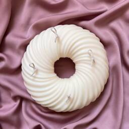 Huge Donut Candle Trendy Vegan Home Decor - thumbnail 1