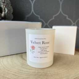 Rose Scented Candle Soy Wax Handmade Gift Romantic Woman Birthday Present Valentine Her Home Fragrance Natural Vegan Luxury Spa Floral - thumbnail 2