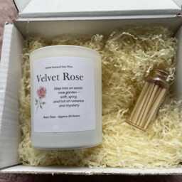 Rose Scented Candle Soy Wax Handmade Gift Romantic Woman Birthday Present Valentine Her Home Fragrance Natural Vegan Luxury Spa Floral - thumbnail 1