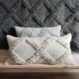 Large Handwoven Wool Pillow Authentic Carpathian Undyed Wool, Cream Ivory, 100% Sheep's Scandi Style, Hygge, 27.5''x 15.5''/70x40cm - thumbnail 3