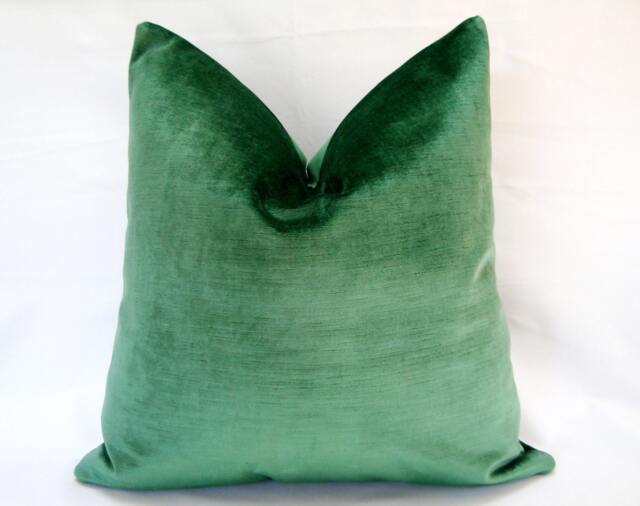 Emerald Green Velvet Pillow Cover - High-End Decorative Cushion Meadow - image 1