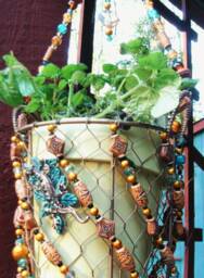Beaded Plant Hanger With Gecko, Adjustable Lengths - thumbnail 1
