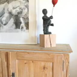 Large Wire Sculpture Holding A Balloon - On Large Wooden Block Handmade Art - thumbnail 4