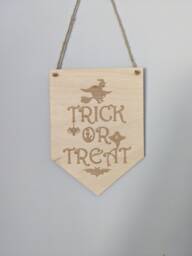 Trick Or Treat Sign - Halloween Wall Decoration Decor Decorations Wooden - thumbnail 1