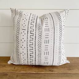 Emelia -- Authentic African Mud Cloth Pillow Cover ??? Neutral Mudcloth Lumbar - thumbnail 1