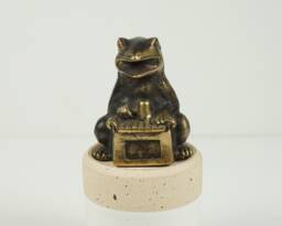 Frog Playing Music Statue, 2.7 Inch Bronze Figurine, Miniature, Tabletop Decor, Musician, Animal Birthday Gift